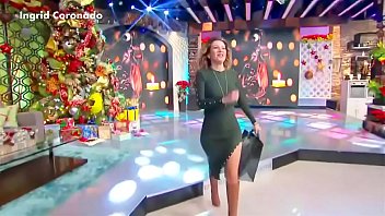 Ingrid Coronado Nalgotas en Vestido Verde Entallado VLA 25dic17 Ass Edition