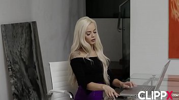 hot blonde teen petite ass loves romantic sex