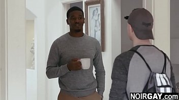 Desperate white guy blows a rich black gay&apos;s bbc for money - gay interracial sex