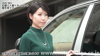 櫻井菜々子さん37歳。爽やかなショートカットとハニカミ笑顔がいかにも経験の少ない清楚妻を思わせる、結婚5年目の細身で可憐な奥様。「ほぼ毎日のようにセックスしてます（照）」まさにご主人一筋の貞淑な奥様。