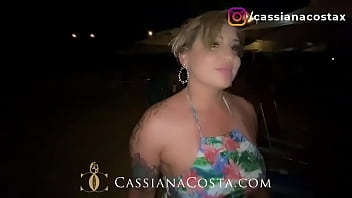 Menage masculino da musa Cassiana Costa