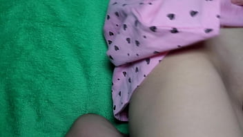 Petite girl filled with sperm when she wakes up