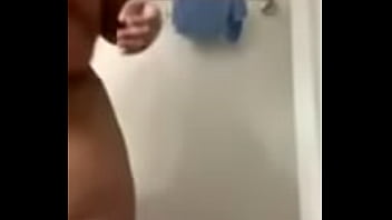 Twerking bathroom nakedness